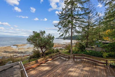 /international/ca/3495-harwood-rd-hornby-island-british-columbia-310106420167/