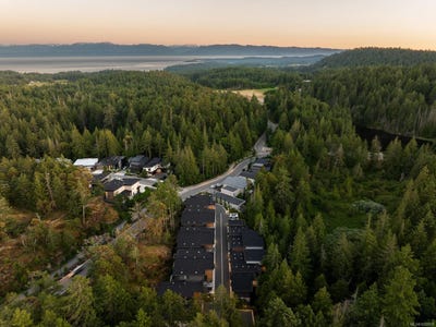 /international/ca/3921-olympian-way-13-colwood-british-columbia-310100537502/?lang=zh-tw