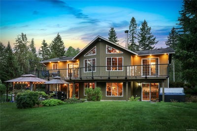 /international/ca/5427-wildwood-rd-courtenay-british-columbia-310108036293/