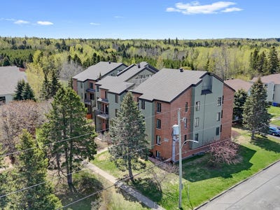 /international/ca/324-rue-du-bosquet-rimouski-quebec-310108421337/