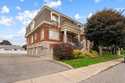 /international/ca/462-rue-jacques-lavigne-sainte-therese-quebec-310110412292/