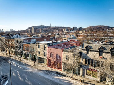 /international/ca/5270-5272-boul-st-laurent-montreal-le-plateau-mont-royal-quebec-310098470841/