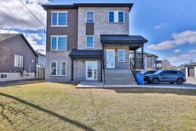 /international/ca/15-rue-frederic-mondor-saint-thomas-quebec-310107973359/