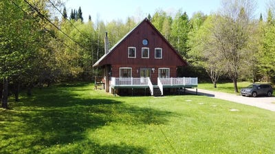 /international/ca/553-rue-des-iris-mont-laurier-qc-j9l0e5-ca-mont-laurier-quebec-310100103252/