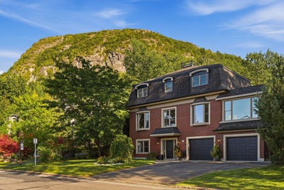 /international/ca/429-rue-des-plateaux-mont-saint-hilaire-quebec-310110345655/