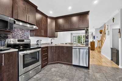 /international/ca/4641z-boul-dagenais-o-fabreville-quebec-310120730664/