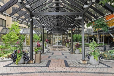 /international/ca/206a-280-simcoe-street-toronto-ontario-310101337371/?lang=zh-cn