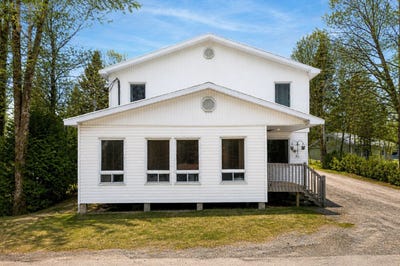 /international/ca/30-32-rue-de-la-miche-saint-joachim-quebec-310106793833/