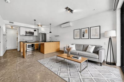 /international/ca/642-rue-henri-duhamel-montreal-quebec-310108557940/
