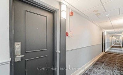 /international/ca/216-1660-bloor-street-mississauga-ontario-310101156099/