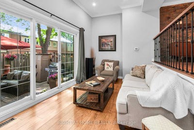 /international/ca/75-400-bloor-street-mississauga-ontario-310101079518/?lang=zh-cn