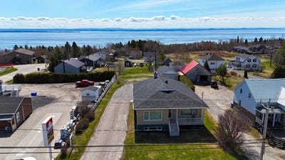 /international/ca/523-525-rue-st-laurent-saint-simeon-quebec-310105080618/