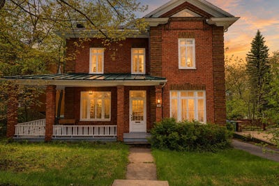 /international/ca/316-rue-du-seminaire-chicoutimi-quebec-310108725767/