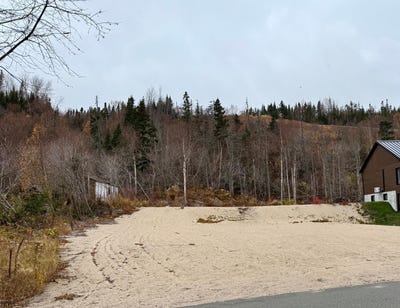 /international/ca/rue-de-la-rive-sept-iles-quebec-310104061227/
