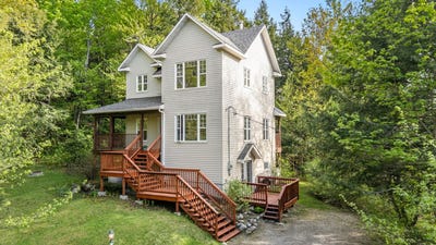 /international/ca/10-ch-pine-ridge-la-peche-quebec-310108262005/