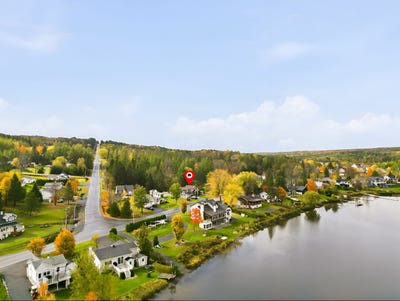 /international/ca/562-route-du-sanctuaire-lac-etchemin-quebec-310120469502/