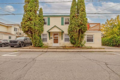 /international/ca/32-rue-saint-georges-sainte-anne-de-bellevue-qc-h9x-1j6-canada-sainte-anne-de-bellevue-quebec-310120100828/