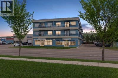 /international/ca/8026-franklin-avenue-fort-mcmurray-alberta-310105337563/