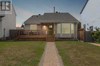 /international/ca/121-bird-crescent-fort-mcmurray-alberta-310101130086/?lang=de