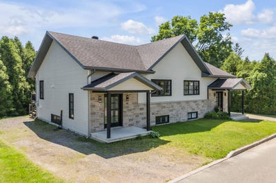 /international/ca/10-rue-germain-saint-basile-quebec-310109106696/