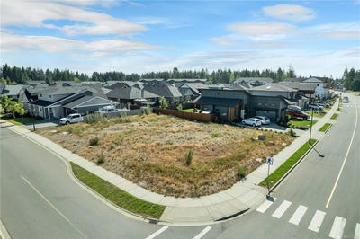/international/ca/730-beaver-creek-blvd-campbell-river-british-columbia-310105242353/