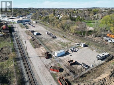 /international/ca/401-dolph-street-cambridge-ontario-310100291681/