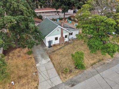 /international/ca/588-heatherly-rd-colwood-british-columbia-310109200972/