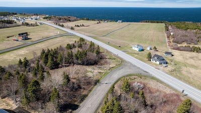 /international/ca/6-rue-adelard-b-cotnoir-sainte-madeleine-de-la-riviere-madeleine-quebec-310107672505/