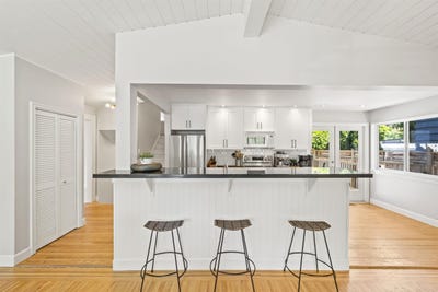 /international/ca/1448-farrell-avenue-delta-british-columbia-310108758536/