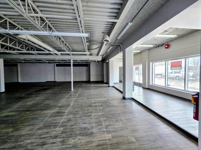 /international/ca/179-av-st-alphonse-roberval-quebec-310107737222/