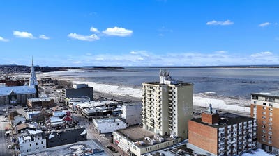 /international/ca/70-rue-st-germain-e-rimouski-quebec-310109239534/