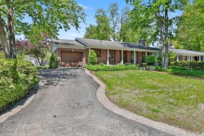 /international/ca/822-rue-moreau-sainte-therese-quebec-310110348693/
