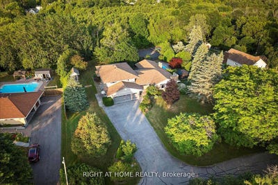 /international/ca/2305-bowmanville-avenue-clarington-ontario-310106685165/