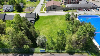 /international/ca/rue-st-charles-saint-louis-du-ha-ha-quebec-310105716016/