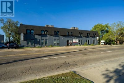 /international/ca/1955-king-street-eas-1-hamilton-on-hamilton-bartonville-prince-edward-island-310120474108/