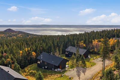 /international/ca/4b-ch-du-haut-lieu-petite-riviere-saint-francois-quebec-310110033177/