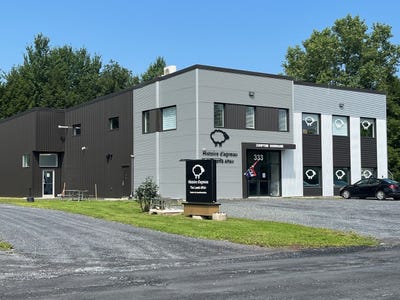 /international/ca/cowansville-cowansville-quebec-310106774810/
