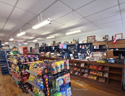 /international/ca/1111-heritage-line-otonabee-south-monaghan-ontario-310106776521/