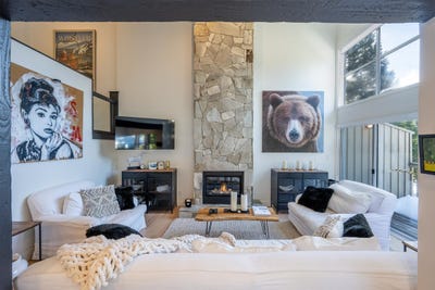 /international/ca/2219-aspen-drive-whistler-british-columbia-310105056151/