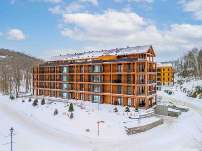 /international/ca/165-allee-du-solstice-401-mont-tremblant-quebec-310103150705/