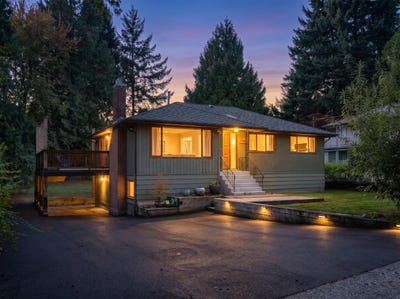 /international/ca/1561-merlynn-crescent-north-vancouver-british-columbia-310120599867/
