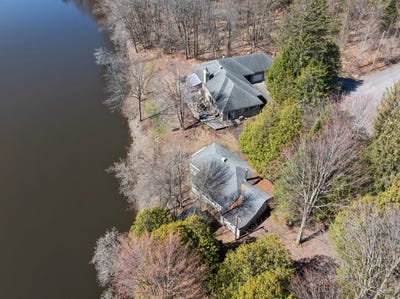 /international/ca/107-rue-des-pionniers-saint-charles-borromee-quebec-310107765956/