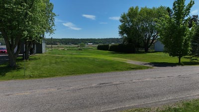 /international/ca/1-ch-de-la-station-la-pocatiere-quebec-310108725606/
