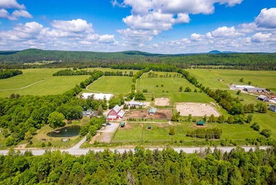 /international/ca/855z-route-112-dudswell-quebec-310108401370/