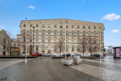 /international/ca/165-rue-du-marche-finlay-la-cite-limoilou-quebec-310107766060/
