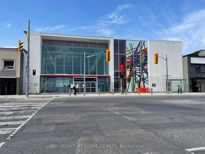 /international/ca/1590-eglinton-avenue-w-toronto-ontario-310101043954/?lang=zh-cn