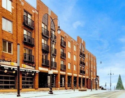 /international/ca/30-rue-des-forges-trois-rivieres-quebec-310109043766/