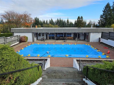 /international/ca/10980-westdowne-rd-ladysmith-british-columbia-310110285916/