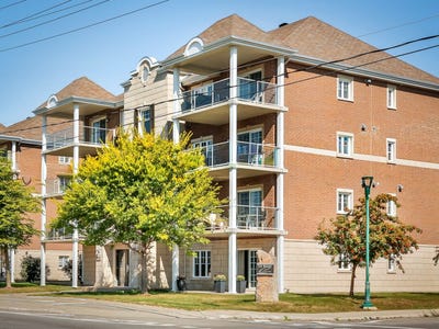 /international/ca/4321-boul-le-corbusier-sainte-rose-quebec-310107968857/