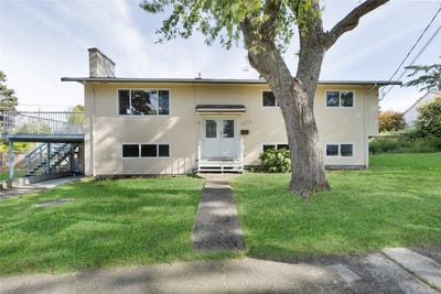 /international/ca/1575-burton-ave-victoria-british-columbia-310108561682/